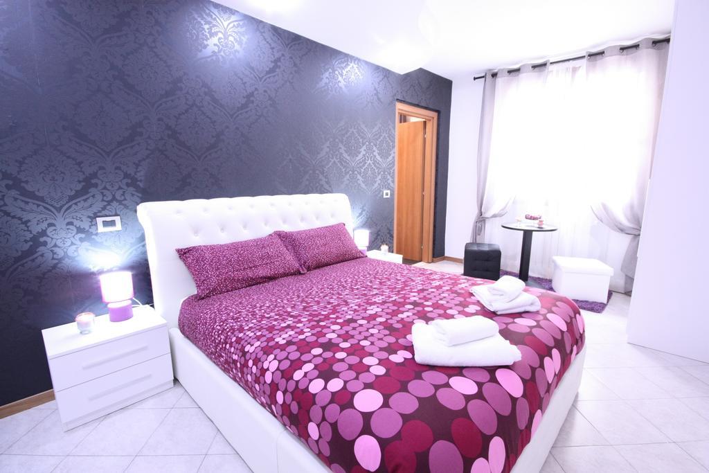 B&B Black&White And Apartments Cantu Ruang foto